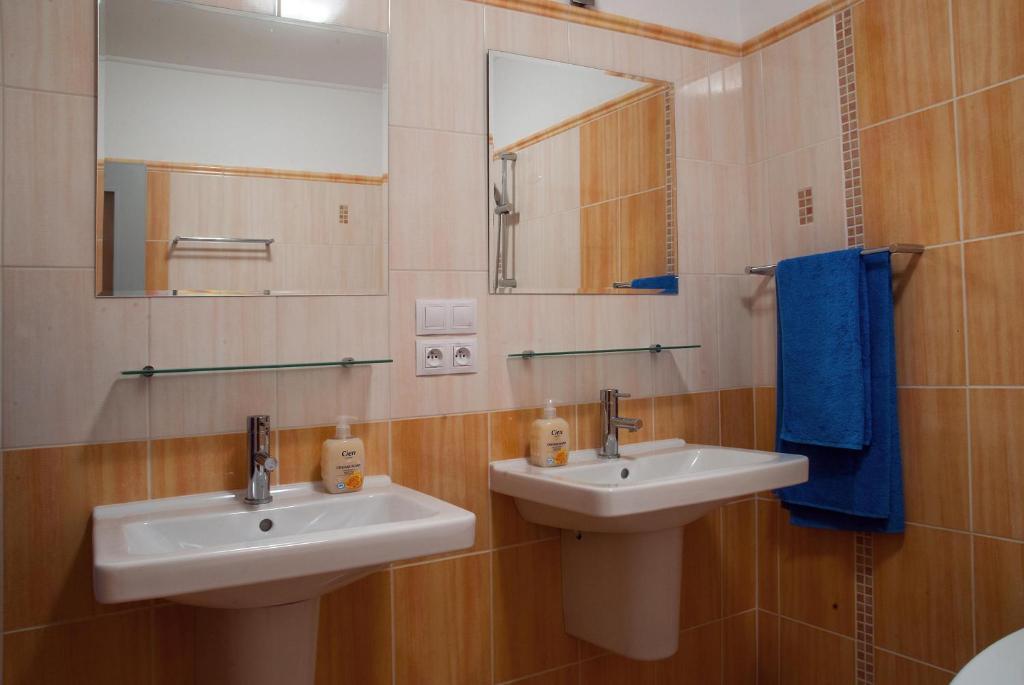 Penzion U Vinoteky Nymburk Phòng bức ảnh